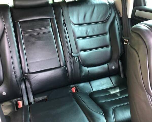 Білий Фольксваген Туарег, об'ємом двигуна 3 л та пробігом 222 тис. км за 24999 $, фото 32 на Automoto.ua