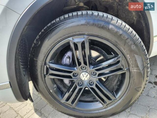 Белый Фольксваген Туарег, объемом двигателя 2.97 л и пробегом 269 тыс. км за 26900 $, фото 8 на Automoto.ua