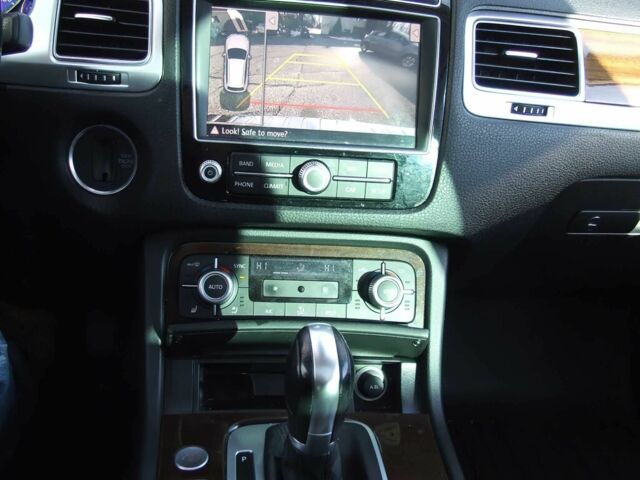 Белый Фольксваген Туарег, объемом двигателя 3.6 л и пробегом 80 тыс. км за 7900 $, фото 7 на Automoto.ua