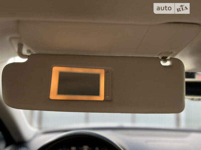 Білий Фольксваген Туарег, об'ємом двигуна 2.97 л та пробігом 300 тис. км за 21900 $, фото 39 на Automoto.ua