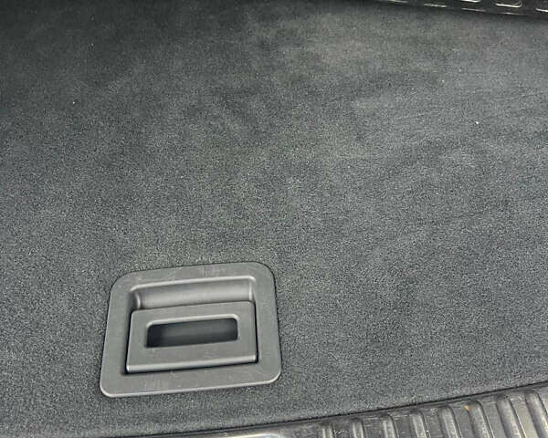 Белый Фольксваген Туарег, объемом двигателя 2.97 л и пробегом 188 тыс. км за 29200 $, фото 25 на Automoto.ua