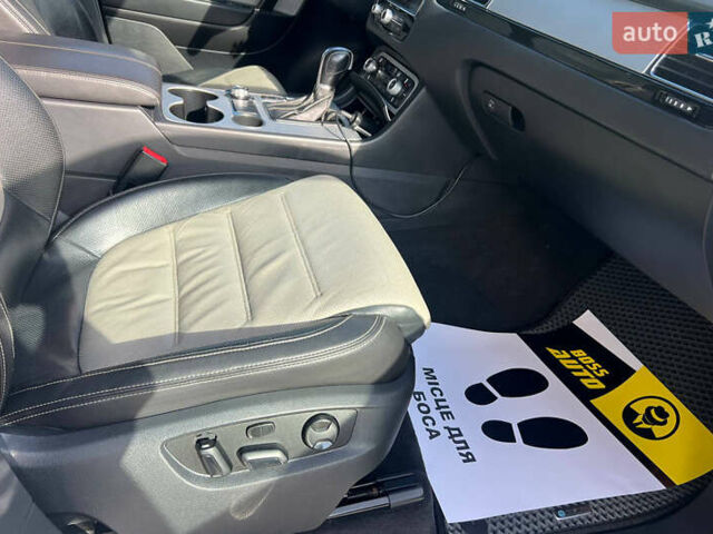 Белый Фольксваген Туарег, объемом двигателя 3.6 л и пробегом 157 тыс. км за 20500 $, фото 17 на Automoto.ua