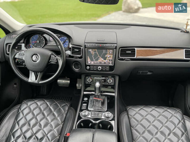 Фольксваген Туарег 2016 в Луцке на Automoto.ua Белый Фольксваген Туарег, объемом двигателя 2.97 л и пробегом 146 тыс. км за 33800 $, фото 50 на Automoto.ua