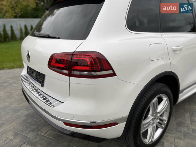Фольксваген Туарег 2016 в Луцке на Automoto.ua Белый Фольксваген Туарег, объемом двигателя 2.97 л и пробегом 146 тыс. км за 33800 $, фото 20 на Automoto.ua