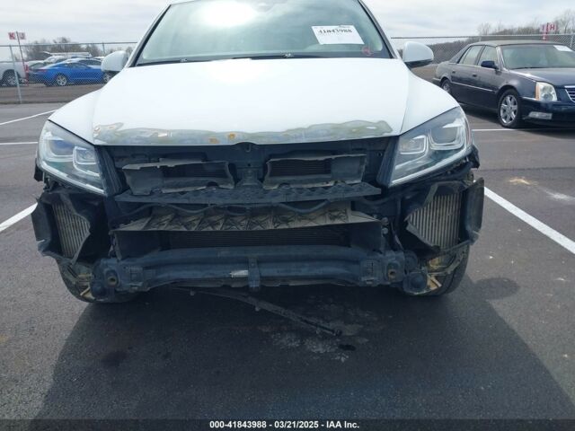 Белый Фольксваген Туарег, объемом двигателя 3 л и пробегом 196 тыс. км за 18900 $, фото 1 на Automoto.ua