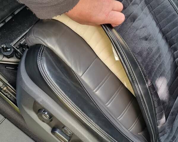 Белый Фольксваген Туарег, объемом двигателя 2.97 л и пробегом 237 тыс. км за 31000 $, фото 11 на Automoto.ua