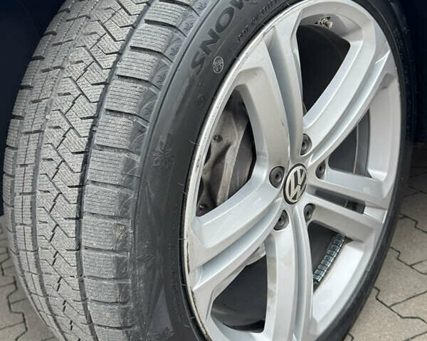 Белый Фольксваген Туарег, объемом двигателя 2.97 л и пробегом 418 тыс. км за 22900 $, фото 39 на Automoto.ua