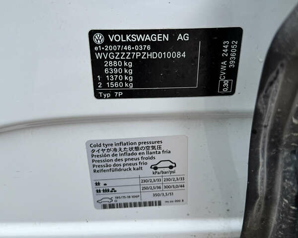 Білий Фольксваген Туарег, об'ємом двигуна 2.97 л та пробігом 270 тис. км за 23500 $, фото 23 на Automoto.ua