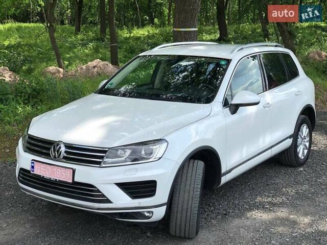 Білий Фольксваген Туарег, об'ємом двигуна 3 л та пробігом 222 тис. км за 24999 $, фото 50 на Automoto.ua