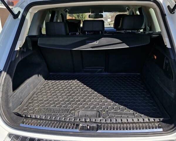 Фольксваген Туарег 2016 в Киеве на Automoto.ua Белый Фольксваген Туарег, объемом двигателя 3 л и пробегом 180 тыс. км за 22500 $, фото 18 на Automoto.ua