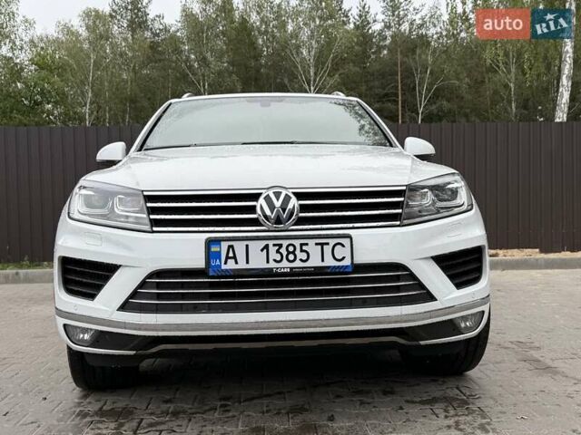 Білий Фольксваген Туарег, об'ємом двигуна 2.97 л та пробігом 216 тис. км за 28900 $, фото 22 на Automoto.ua