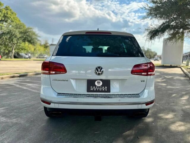 Белый Фольксваген Туарег, объемом двигателя 3.6 л и пробегом 79 тыс. км за 6100 $, фото 5 на Automoto.ua