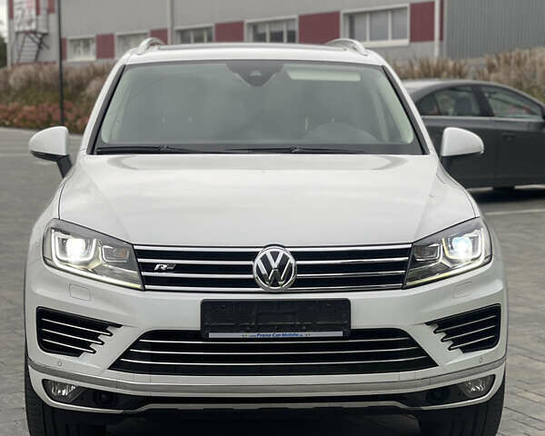 Фольксваген Туарег 2016 в Луцке на Automoto.ua Белый Фольксваген Туарег, объемом двигателя 2.97 л и пробегом 146 тыс. км за 33800 $, фото 17 на Automoto.ua
