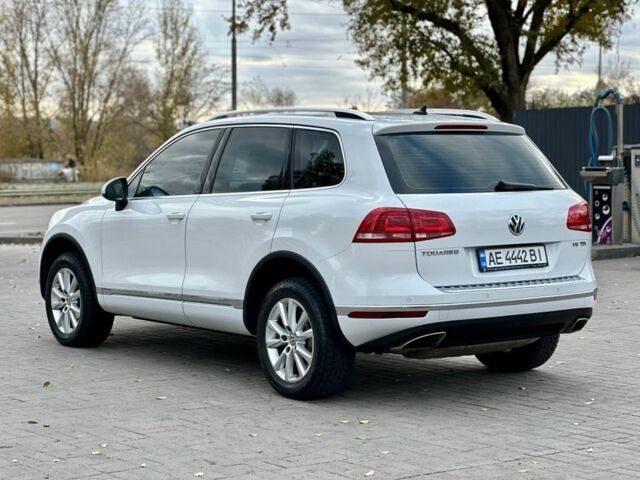 Білий Фольксваген Туарег, об'ємом двигуна 3 л та пробігом 180 тис. км за 29500 $, фото 3 на Automoto.ua