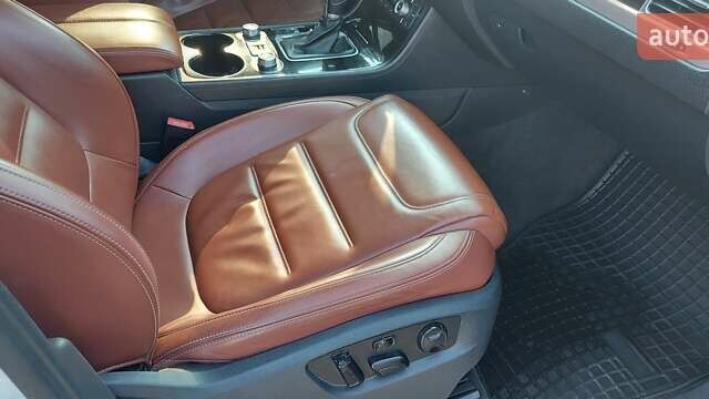 Белый Фольксваген Туарег, объемом двигателя 3 л и пробегом 103 тыс. км за 27500 $, фото 9 на Automoto.ua