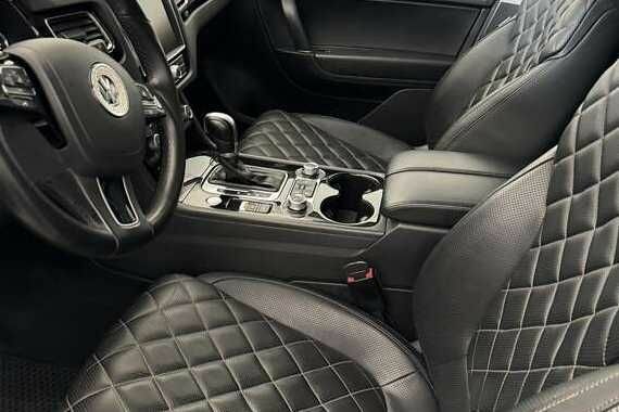 Белый Фольксваген Туарег, объемом двигателя 3 л и пробегом 110 тыс. км за 22000 $, фото 11 на Automoto.ua