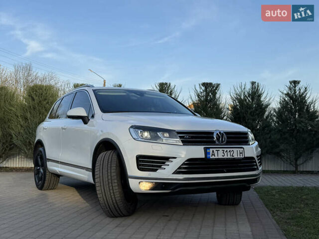 Білий Фольксваген Туарег, об'ємом двигуна 3 л та пробігом 229 тис. км за 32600 $, фото 15 на Automoto.ua
