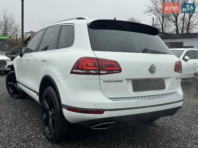 Белый Фольксваген Туарег, объемом двигателя 2.97 л и пробегом 215 тыс. км за 27900 $, фото 54 на Automoto.ua