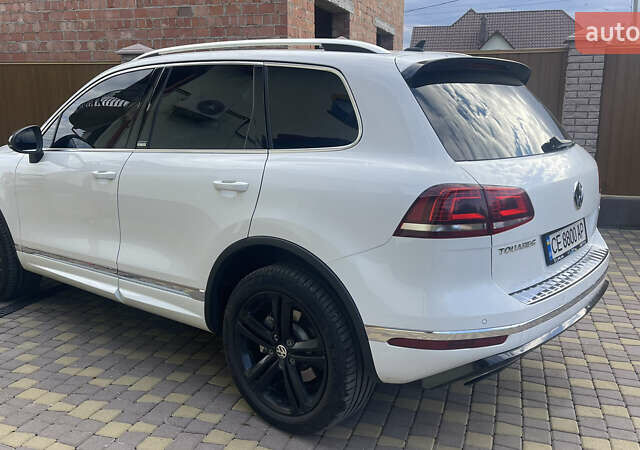 Білий Фольксваген Туарег, об'ємом двигуна 2.97 л та пробігом 250 тис. км за 32500 $, фото 8 на Automoto.ua