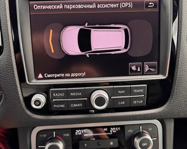 Белый Фольксваген Туарег, объемом двигателя 2.97 л и пробегом 281 тыс. км за 27199 $, фото 56 на Automoto.ua