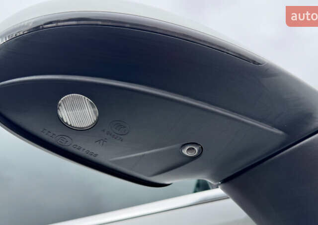 Білий Фольксваген Туарег, об'ємом двигуна 3 л та пробігом 192 тис. км за 31000 $, фото 13 на Automoto.ua