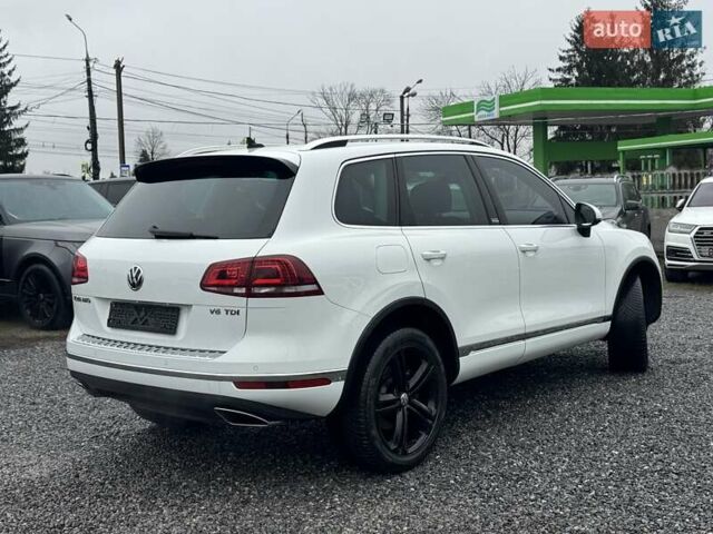 Белый Фольксваген Туарег, объемом двигателя 2.97 л и пробегом 215 тыс. км за 27900 $, фото 39 на Automoto.ua