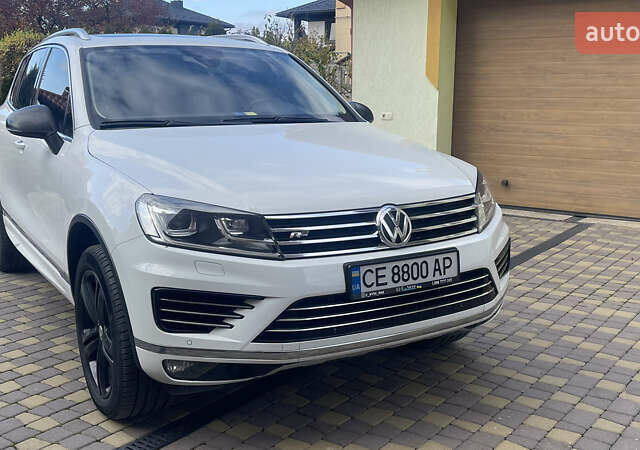 Білий Фольксваген Туарег, об'ємом двигуна 2.97 л та пробігом 250 тис. км за 32500 $, фото 19 на Automoto.ua