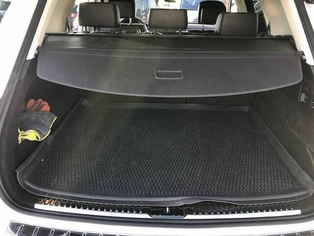 Белый Фольксваген Туарег, объемом двигателя 3 л и пробегом 136 тыс. км за 23000 $, фото 20 на Automoto.ua