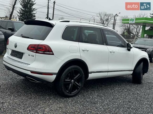 Белый Фольксваген Туарег, объемом двигателя 2.97 л и пробегом 215 тыс. км за 27900 $, фото 37 на Automoto.ua