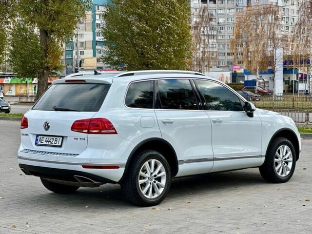 Білий Фольксваген Туарег, об'ємом двигуна 3 л та пробігом 180 тис. км за 29500 $, фото 5 на Automoto.ua
