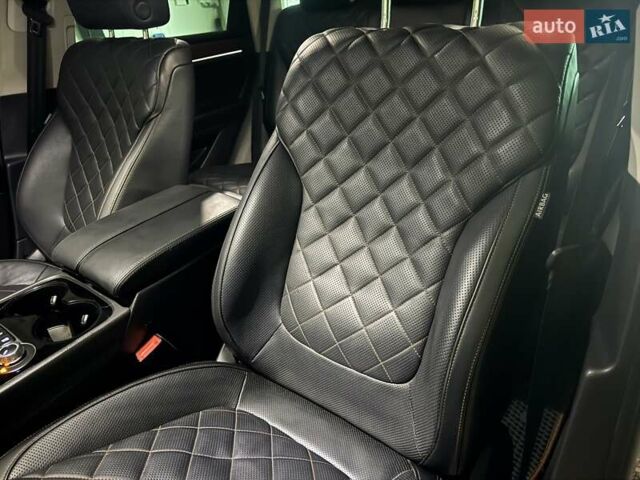 Белый Фольксваген Туарег, объемом двигателя 2.97 л и пробегом 215 тыс. км за 27900 $, фото 89 на Automoto.ua