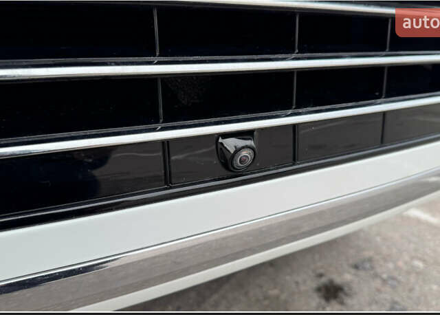 Білий Фольксваген Туарег, об'ємом двигуна 3 л та пробігом 192 тис. км за 31000 $, фото 14 на Automoto.ua