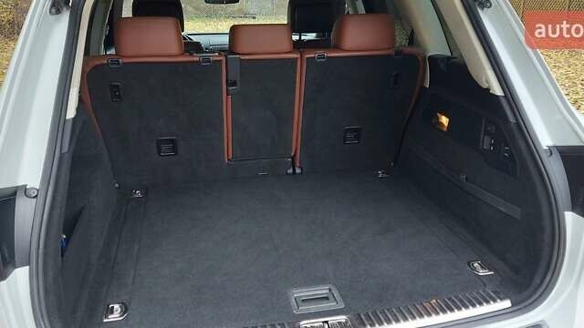 Белый Фольксваген Туарег, объемом двигателя 3 л и пробегом 103 тыс. км за 27500 $, фото 11 на Automoto.ua