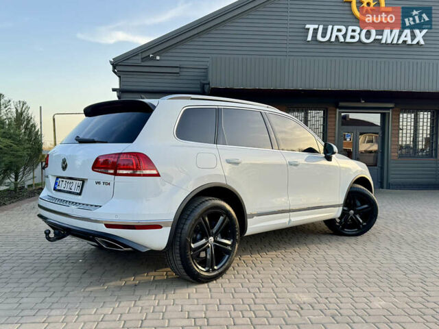 Білий Фольксваген Туарег, об'ємом двигуна 3 л та пробігом 229 тис. км за 32600 $, фото 17 на Automoto.ua