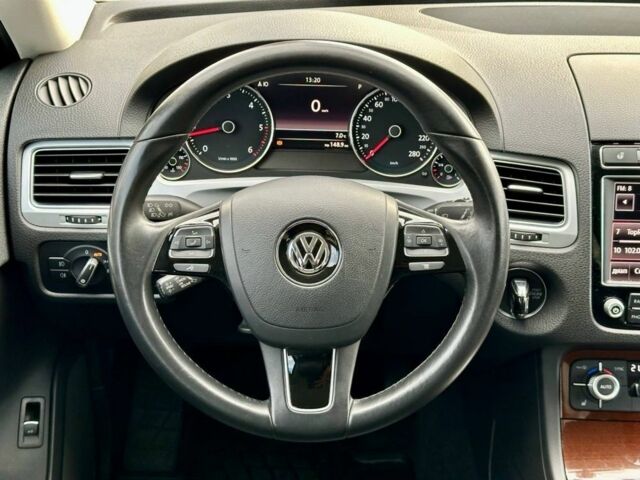 Білий Фольксваген Туарег, об'ємом двигуна 3 л та пробігом 180 тис. км за 29500 $, фото 19 на Automoto.ua