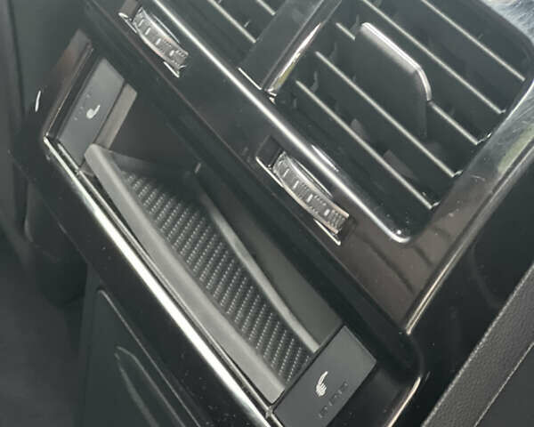 Белый Фольксваген Туарег, объемом двигателя 2.97 л и пробегом 129 тыс. км за 44900 $, фото 18 на Automoto.ua