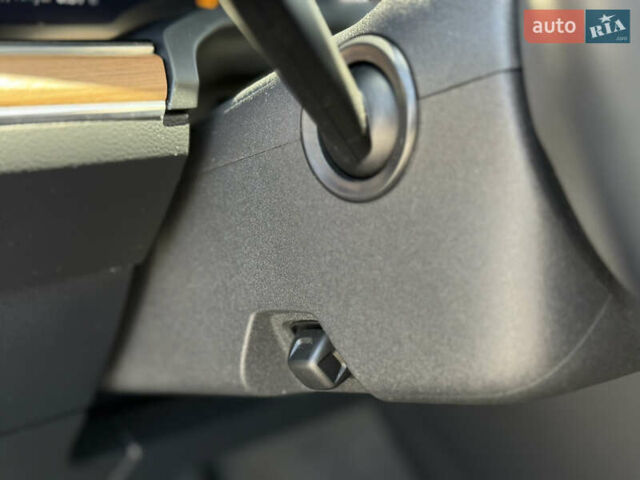 Белый Фольксваген Туарег, объемом двигателя 2.97 л и пробегом 199 тыс. км за 46200 $, фото 38 на Automoto.ua