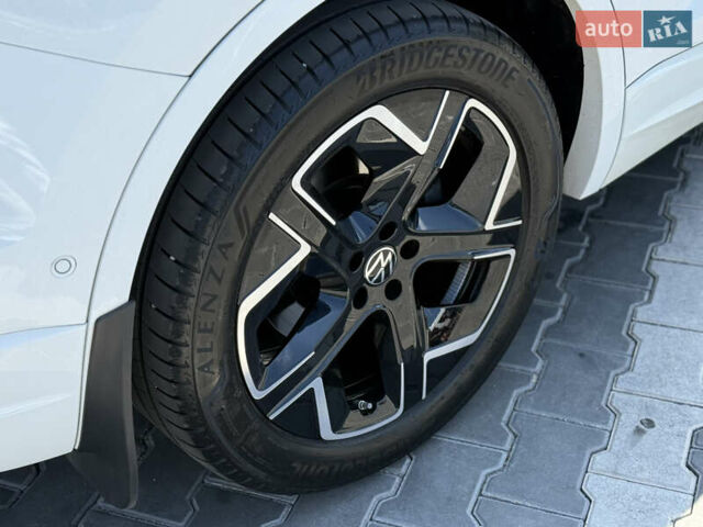 Белый Фольксваген Туарег, объемом двигателя 2.97 л и пробегом 199 тыс. км за 46200 $, фото 51 на Automoto.ua