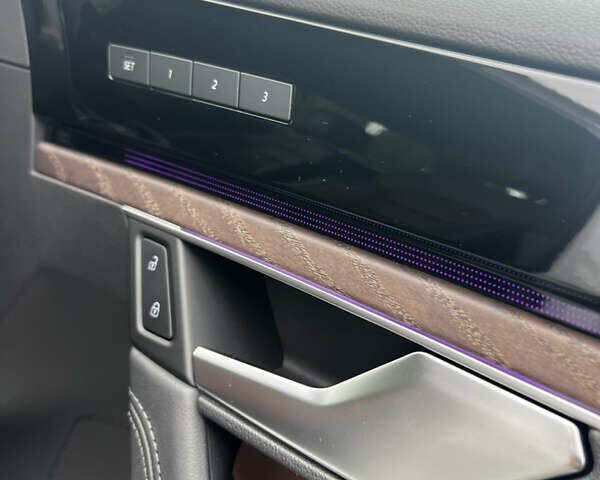 Белый Фольксваген Туарег, объемом двигателя 2.97 л и пробегом 129 тыс. км за 44900 $, фото 21 на Automoto.ua