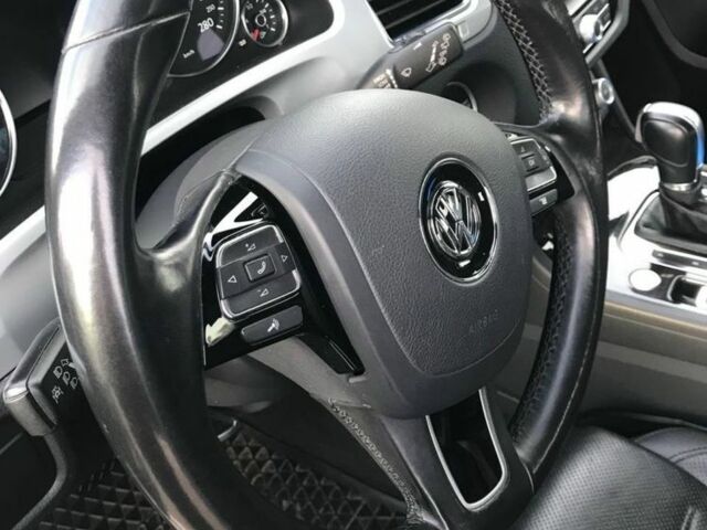 Білий Фольксваген Туарег, об'ємом двигуна 3 л та пробігом 126 тис. км за 36500 $, фото 12 на Automoto.ua