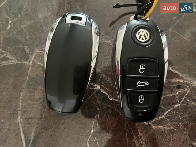 Белый Фольксваген Туарег, объемом двигателя 2.97 л и пробегом 127 тыс. км за 35800 $, фото 21 на Automoto.ua