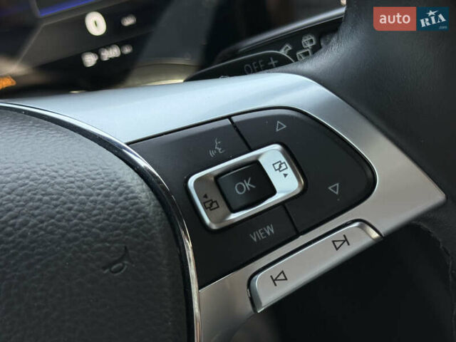 Белый Фольксваген Туарег, объемом двигателя 2.97 л и пробегом 199 тыс. км за 46200 $, фото 43 на Automoto.ua