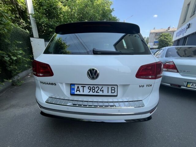 Білий Фольксваген Туарег, об'ємом двигуна 3 л та пробігом 126 тис. км за 36500 $, фото 7 на Automoto.ua