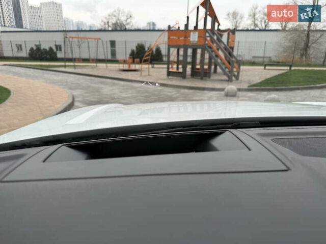 Білий Фольксваген Туарег, об'ємом двигуна 3 л та пробігом 151 тис. км за 45700 $, фото 36 на Automoto.ua