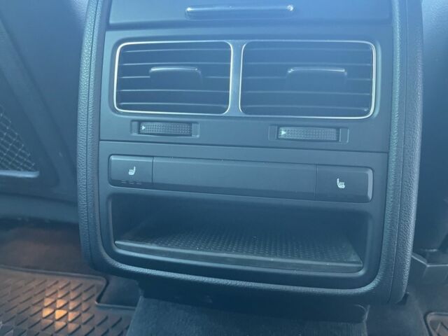 Білий Фольксваген Туарег, об'ємом двигуна 3 л та пробігом 126 тис. км за 36500 $, фото 19 на Automoto.ua