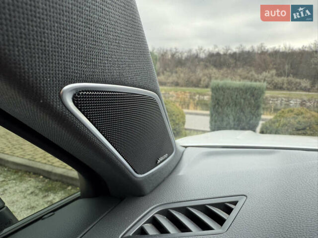 Белый Фольксваген Туарег, объемом двигателя 2.97 л и пробегом 166 тыс. км за 47999 $, фото 46 на Automoto.ua