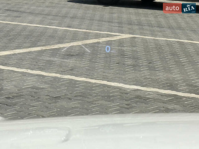 Белый Фольксваген Туарег, объемом двигателя 2.97 л и пробегом 199 тыс. км за 46200 $, фото 49 на Automoto.ua