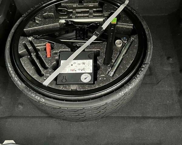 Белый Фольксваген Туарег, объемом двигателя 2.97 л и пробегом 250 тыс. км за 39800 $, фото 27 на Automoto.ua