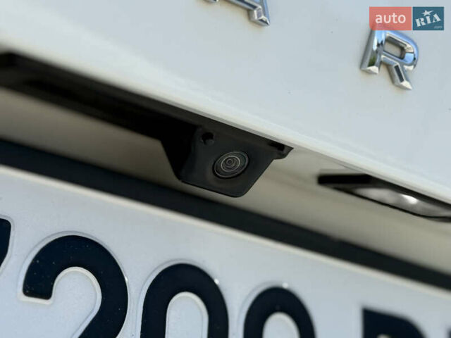 Белый Фольксваген Туарег, объемом двигателя 2.97 л и пробегом 199 тыс. км за 46200 $, фото 55 на Automoto.ua