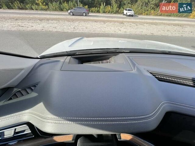 Белый Фольксваген Туарег, объемом двигателя 2.97 л и пробегом 252 тыс. км за 47000 $, фото 20 на Automoto.ua